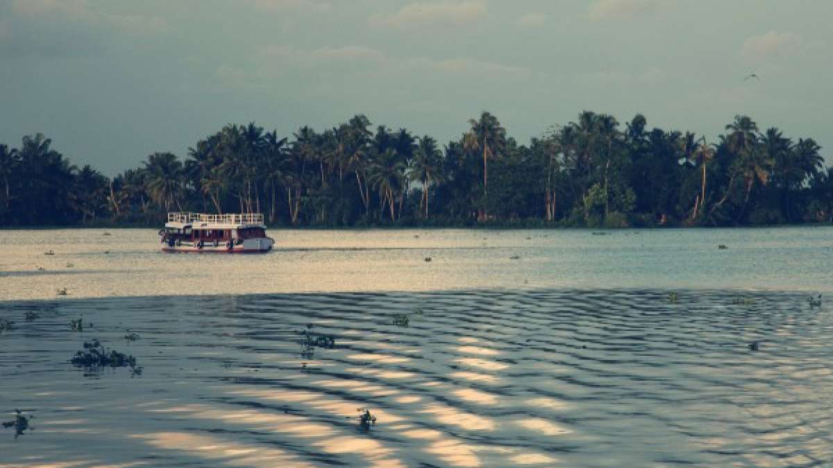 Vembanad Lake Kottayam images